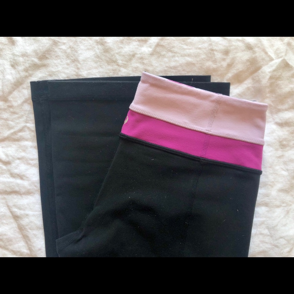 lululemon groove yoga pants.